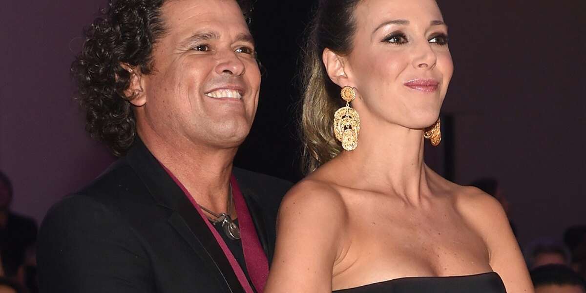 Los famosos colombianos se llevaron elogios y críticas por sus atuendos durante la gala de la película de Disney. 