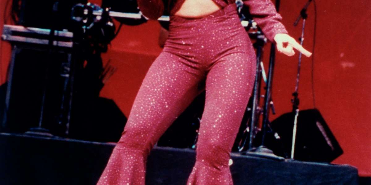 Los padres de Selena estarían involucrados en una demanda que incluye también a la exitosa plataforma Netflix por esta razón.