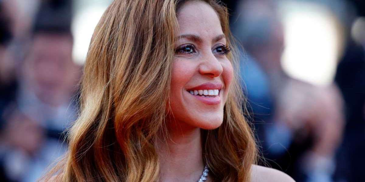 Luego de su ruptura la cantante estaría muy cerca de un exnovio 