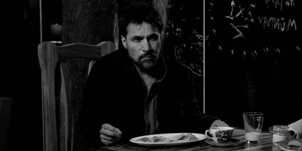 Mephisto, es una película sin dialogo dirigida por Cristian Proa