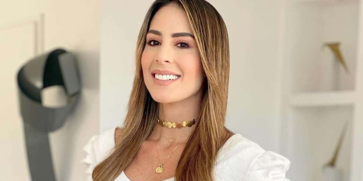 mientras organizaba un ‘outfit’ que se puso en el programa de Caracol, la presentadora revelo si le toca o no devolverlo