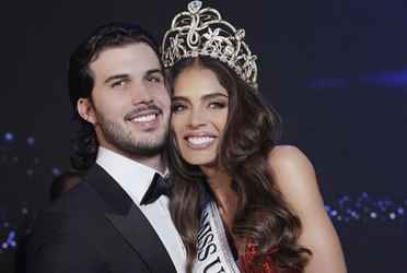 No solo la nueva Miss Colombia que se ha robado miles de miradas su esposo también