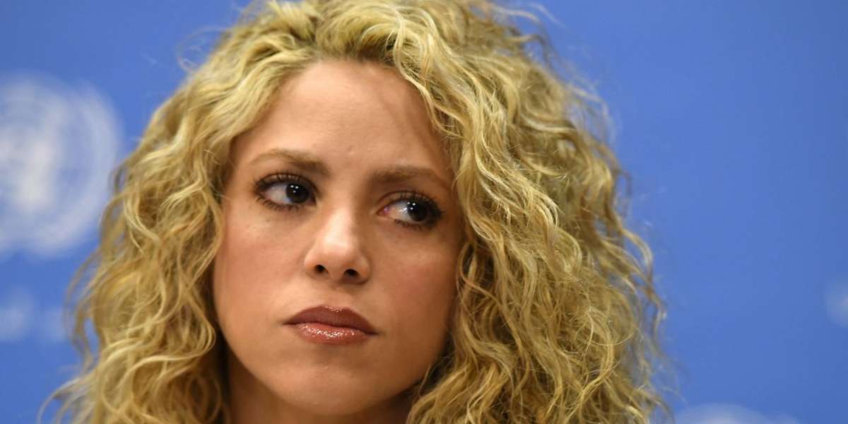 Parece que los líos entre la cantante colombiana y el jugador de fútbol español es un laberinto sin salida.