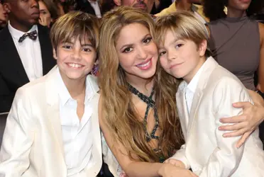 Shakira, Sasha y Milán en la gala de los Latin Grammy 2023