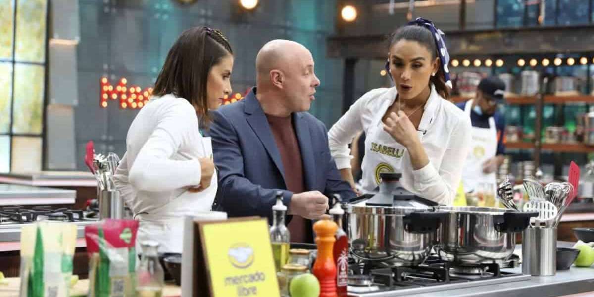 “Usted no tiene criterio”, fue el comentario que le hizo Jorge Rausch a la participante por un plato sin buena presentación y sabor. 