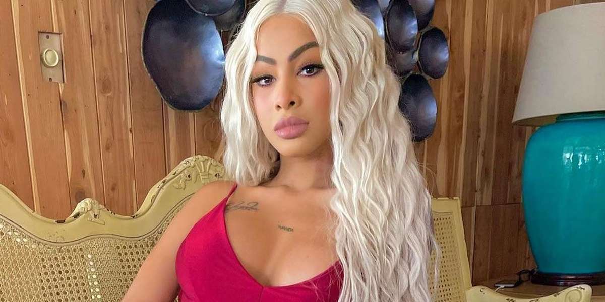 Yailin no deja de ser tendencia junto a Anuel AA ahora por atrevido baile en publico 